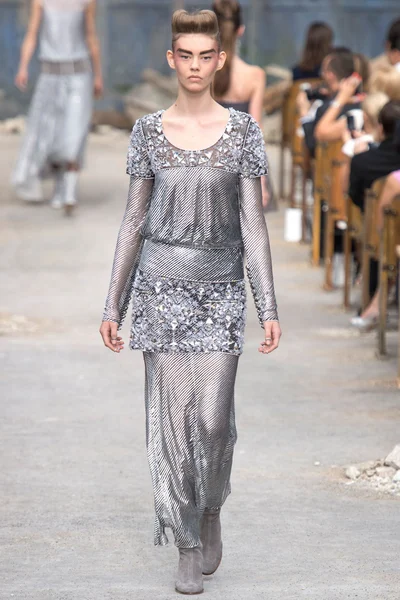 Look 61